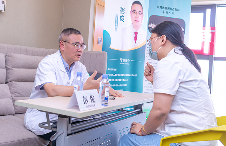 粽香飄端午 義診暖人心——寶安控股集團(tuán)開展健康義診活動(dòng)